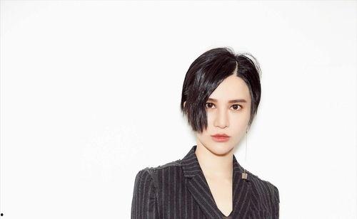 黑料-今日黑料 明星美女,明星美女生存战背后的黑料揭秘